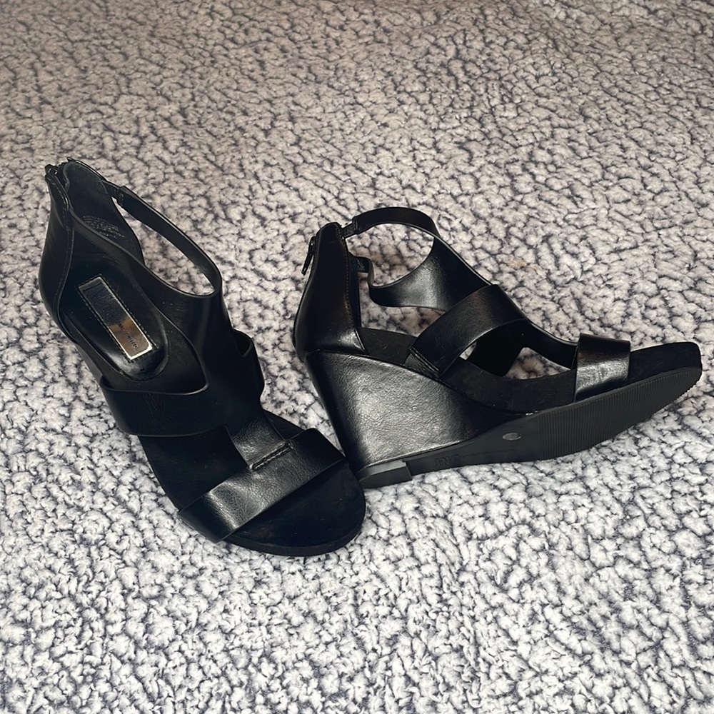 International Concepts Black Wedges